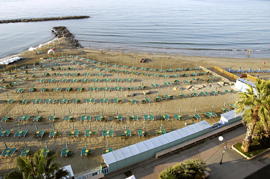 Apartamento I Freschi San Bartolomeo Al Mare Exterior foto
